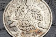 1934 United Kingdom 3 Pence - George V 4th issue silver coin