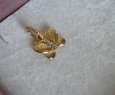 Pandora shine decorative butterfly pendant,  18k yellow gold