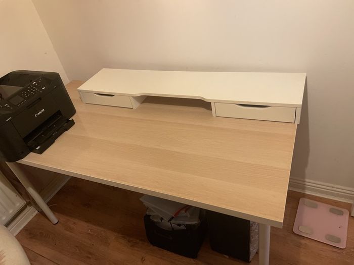 desk