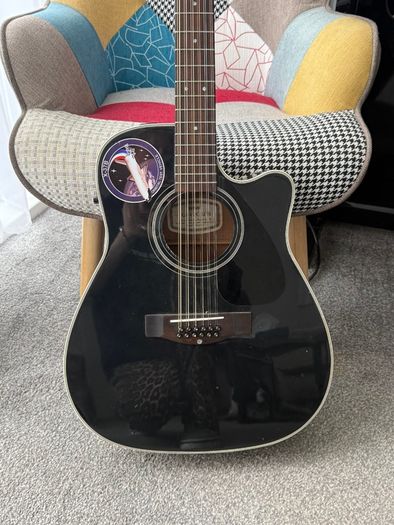 Yamaha 12 String Semi Acoustic Guitar