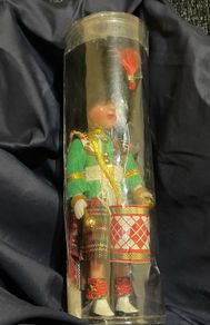 Scott's guard drummer, London souvenir