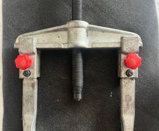 bearing puller