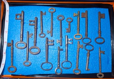 Antique Keys Collection Lot 17 Keys