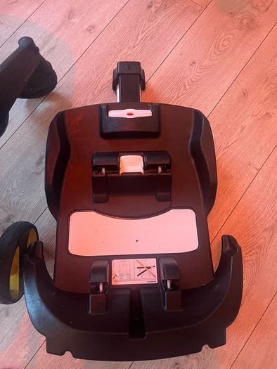 Doona car seat + Isofix