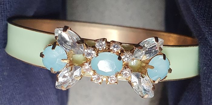 3 Pretty Bracelets