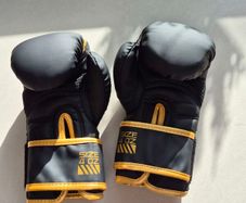 Kids boxing gloves