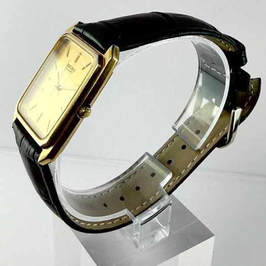 Vintage Seiko Quartz Watch 1984