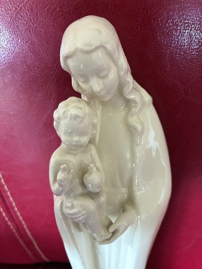 Goebel Madonna & Child Figurine