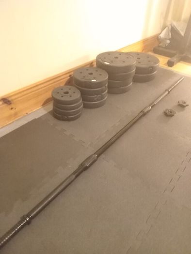 Bench, Barbell, Weights package.