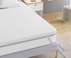 7cm Memory Foam Mattress Topper Small Double Bed with Back Support - Pain Relief Mattress Topper for Sofa Bed, Caravan, Hard/Old Mattresses