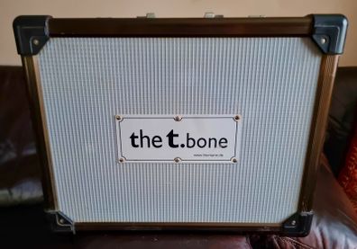 The t.bone SCT-800 Tube Condencer Microphone/ Microphone Complete With Accessories
