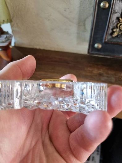 Crystal clock