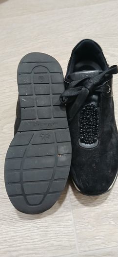 Ladies trainers