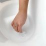 Newborn baby bath Image 2