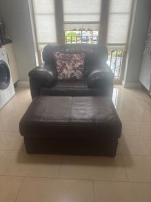 Leather arm chair