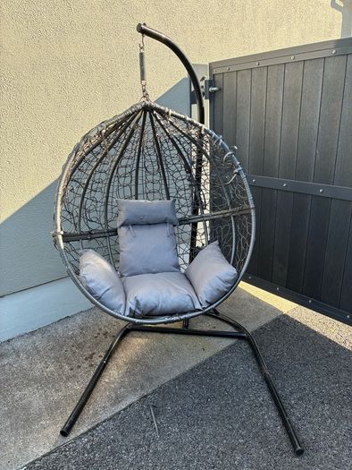Egg Chair with outdoor cover
