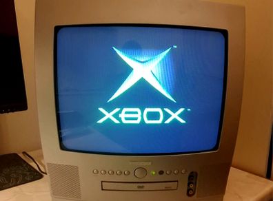 14" CRT TV with Built-In DVD Player & Remote