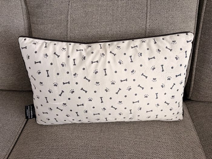 Mixed Decorative Cushions