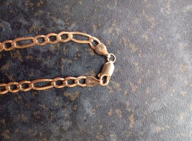 gold bracelet