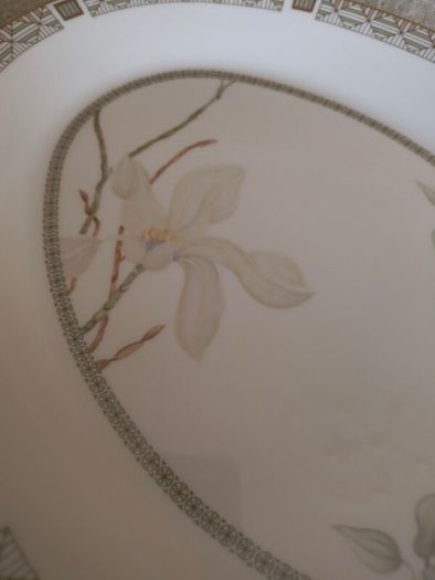 Royal Doulton - White Nile Platter.