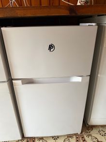 Under counter fridge freezer