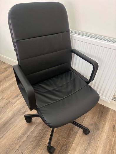 Office table for