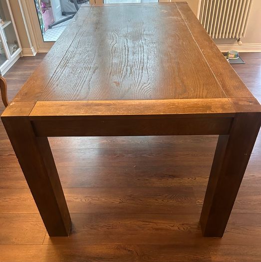 Kitchen table
