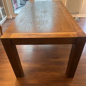 Kitchen table