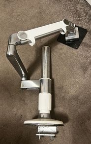 Monitor Arm : Humanscale