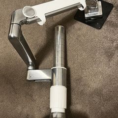 Monitor Arm : Humanscale