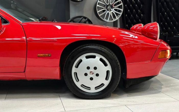 Porsche 928 S4 5.0 V8 Automatic