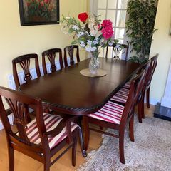 Solid Wood Extendable Dining Table & Chairs