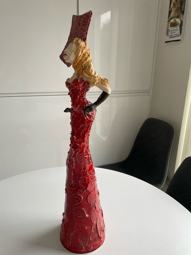 Ayelet Lalor Vintage Red Diva