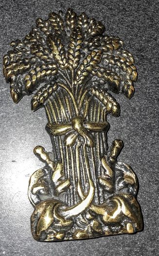 Vintage brass heavy sheaf of wheat