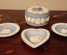 Set of Vintage Wedgwood Blue Jasperware Round Trinket Box and 3 x Small Plates