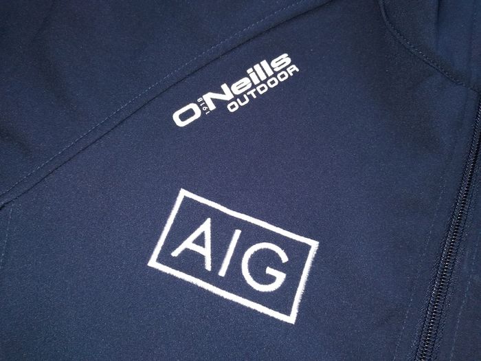 Dublin GAA Water Resistant Softshell Jacket  Small Baile Atha Cliath O'Neills Soft Shell Leinster Navy Blue Gaelic Football Hurling Wind Breaker