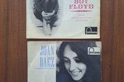 Joan Baez  2 Singles lot