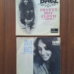 Joan Baez  2 Singles lot