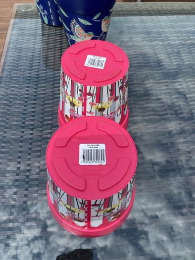 Pots - hard plastic