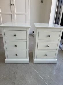 Bedside lockers
