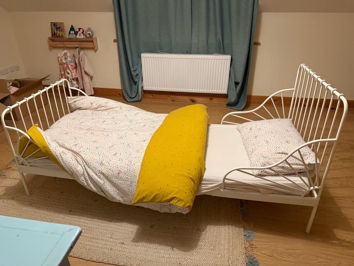 Minnen Kids Extendable Bed Frame (Single)