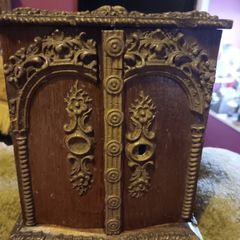 Antique jewellery box