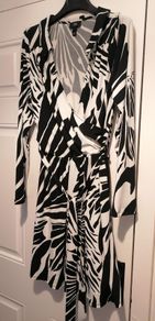 dress riverisland size 10 elasticated waist at back    fit also size  12  lovely comfortable fit