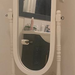 standing mirror