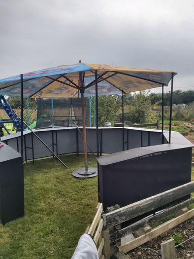 outdoor bar/food area