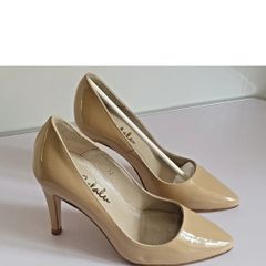 Cefalu Rita Cream Patent Leather Court Shoes EU32 UK13 Petite Heels BNIB