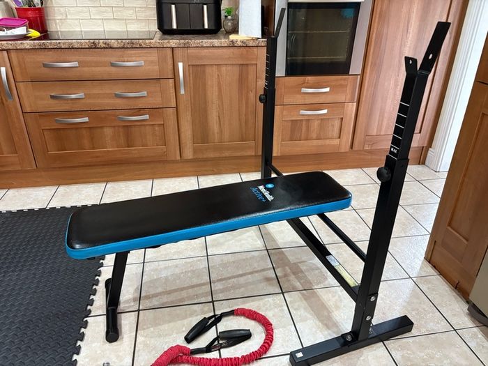 Foldable Weight Bench, 50kg Weights, Barbell, Dumbbells, Mats + More!!