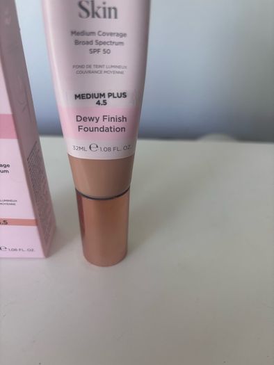 Sculpted by Aimee second skin foundation