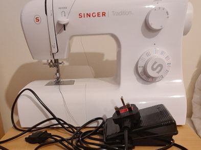 2 pezzi Capsule + 5 bobine in metallo per Singer 2250 Tradition/Serenade 2250 / Symphonie 2250 / Tradition 2259 / Tradition 2263 / Tradition 2277 / Tradition 2282