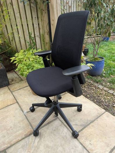 ergonomic office chair